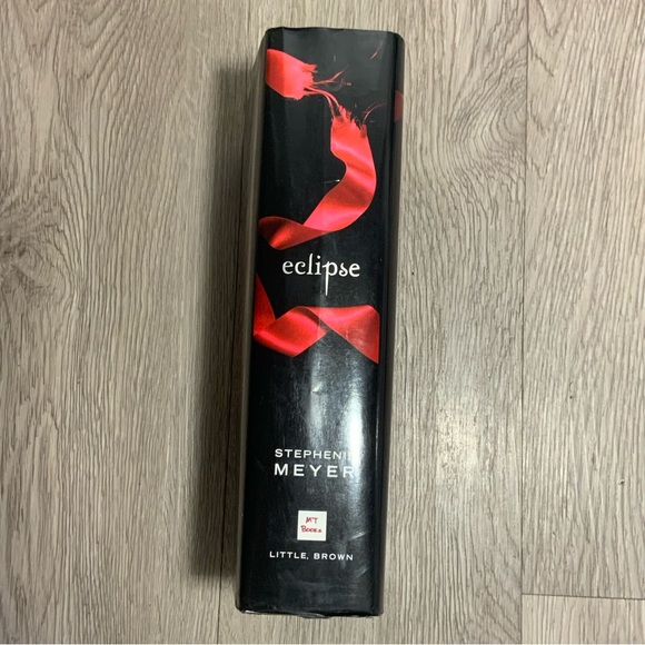 Eclipse (Twilight) - Hardcover Book By Meyer, Stephenie - VERY GOOD - Picture 4 of 5